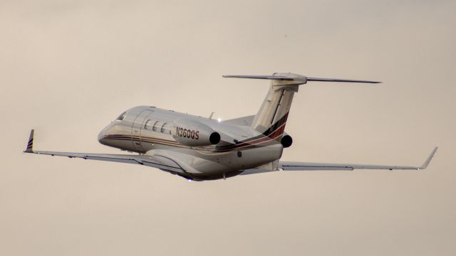 Embraer Phenom 300 (N360QS) - EJA360