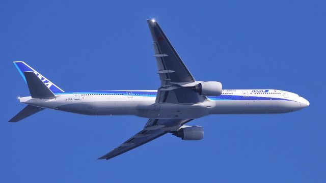 BOEING 777-300 (JA751J)