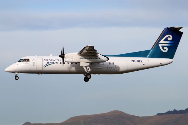 de Havilland Dash 8-300 (ZK-NEA)