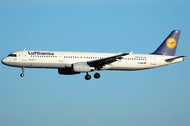 Airbus A321 (D-AIRB)