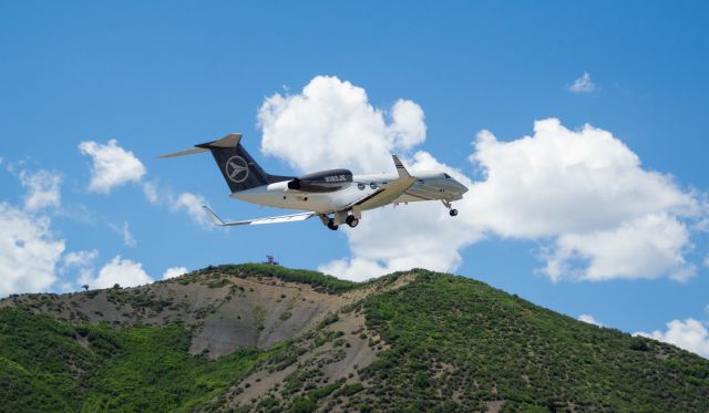 Gulfstream Aerospace Gulfstream IV (N192JE) - Departing runway 33 at Aspen