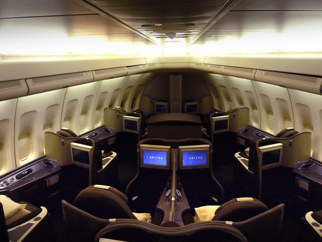 N119UA — - First Class of UAL 747-400