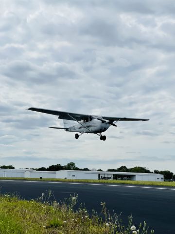 Cessna Skyhawk (N172GH) - Thomas' 2nd solo