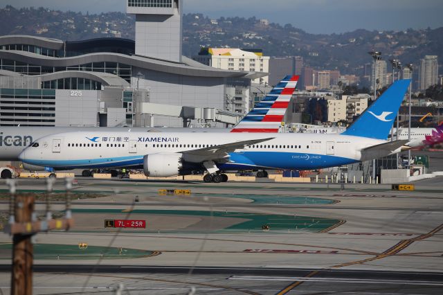 Boeing 787-9 Dreamliner (B-7836)