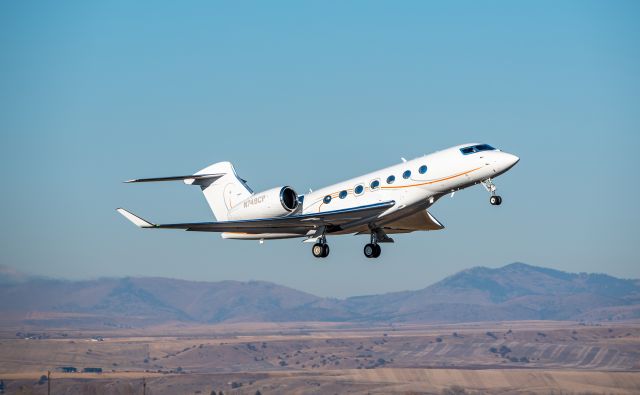 Gulfstream Aerospace Gulfstream G500 (N749CP) - Nice G500 departing BZN this afternoon. 11-28-2023