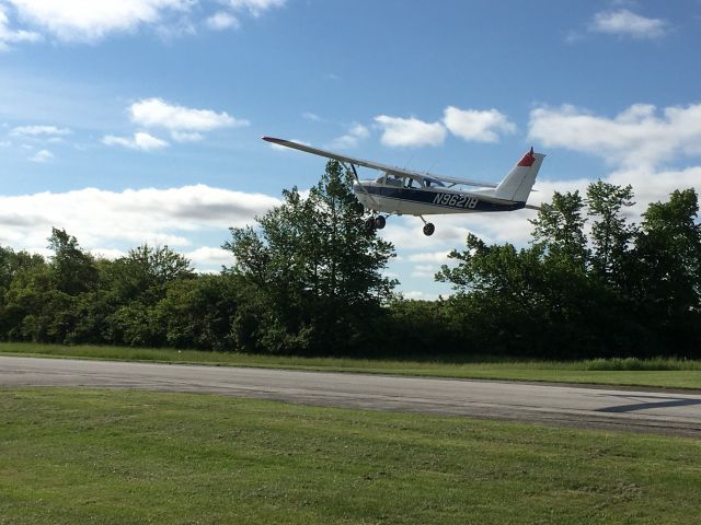 Cessna Skyhawk (N96218) - Morning Flight