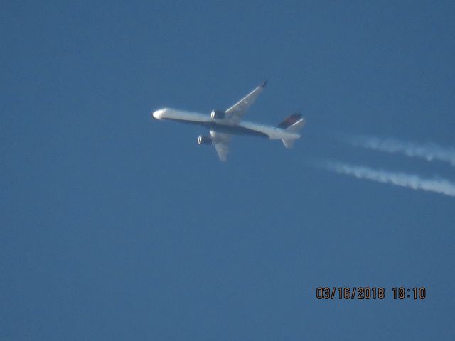 Boeing 757-200 (N703TW)