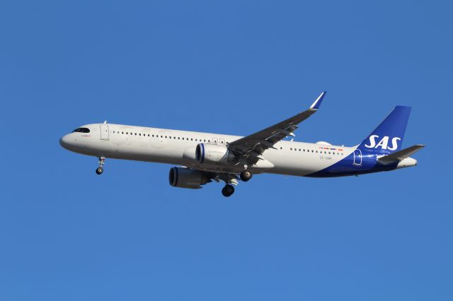 Airbus A321neo (SE-DMR)
