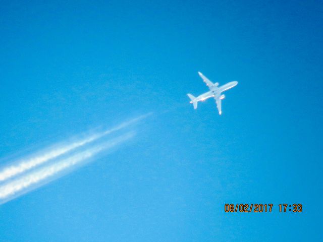 Embraer 175 (N234JW)