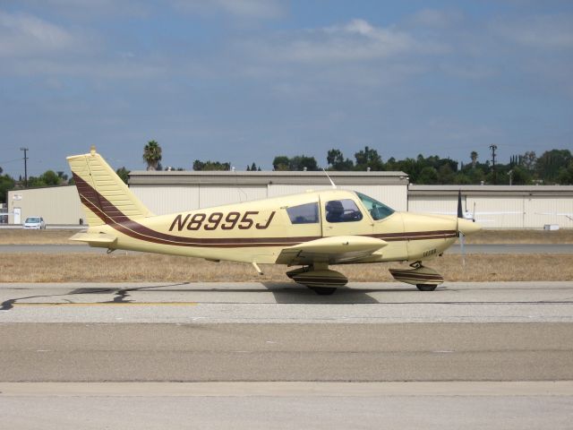 Piper Cherokee (N8995J) - Taxiing to RWY 24