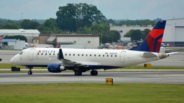 Embraer 175 (N250SY) - 5/12/21