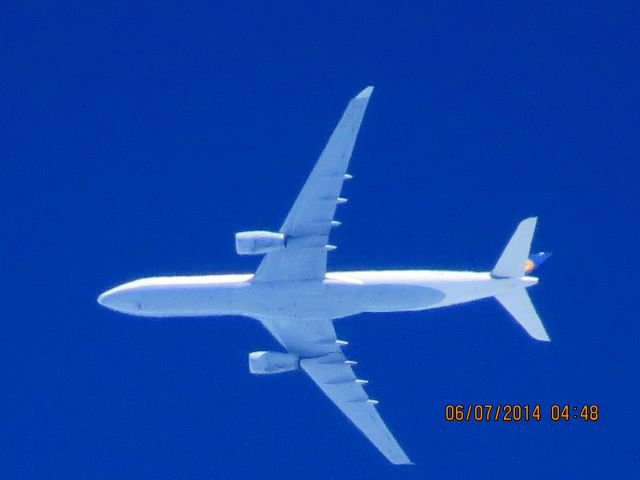 Airbus A330-300 (D-AIKJ) - Lufthansa Airlines flight 439 from Dallas Fort Worth to Frankfurt over Baxter Springs Kansas at 34,975 feet.