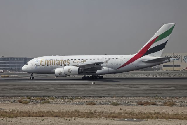 Airbus A380-800 (A6-EDD)