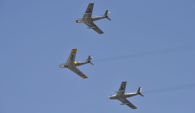 North American F-86 Sabre (N188RL) - Airventure 2017