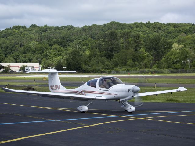 Diamond Star (N920PA) - A modern aircraft.