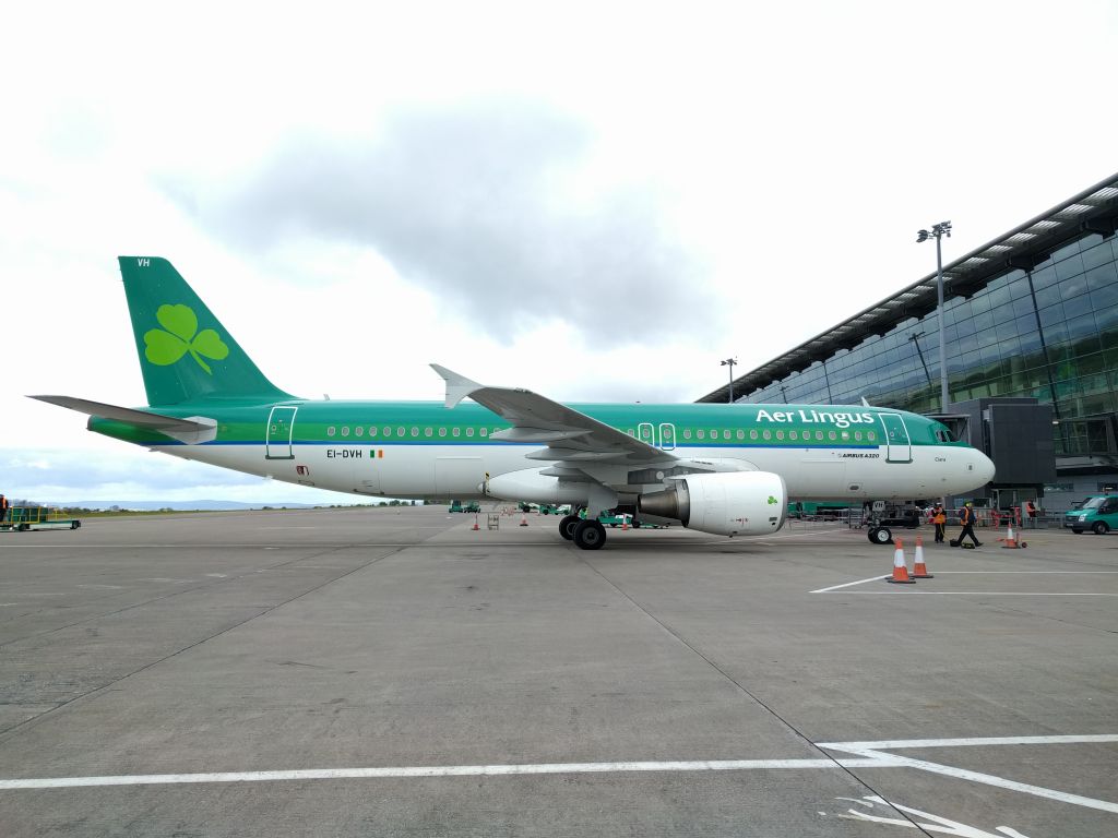 Airbus A320 (EI-DVH) - Taken from the ramp at EICK