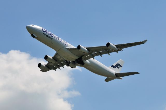 Airbus A340-300 (OH-LQE) - 2011/9/24