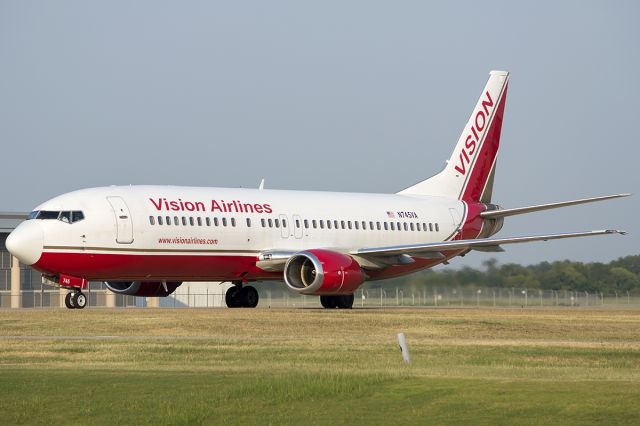 BOEING 737-400 (N745VA) - September 2013