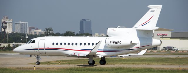 Dassault Falcon 7X (F-WWFC) - "Cloverleaf Test" prepares to depart the DAS for a test flight. Unfortuanately, I do not know what the registration ended up being for this aircraft. If you know, please share! -September 2013