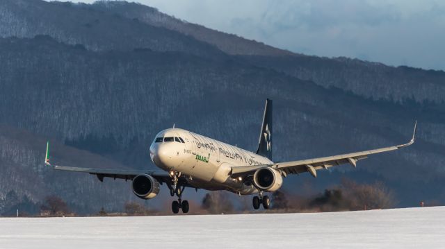 Airbus A321 (B-16206) - Eva Airways / Airbus A321-211br /Jan.10.2016 Hakodate Airport [HKD/RJCH] JAPAN