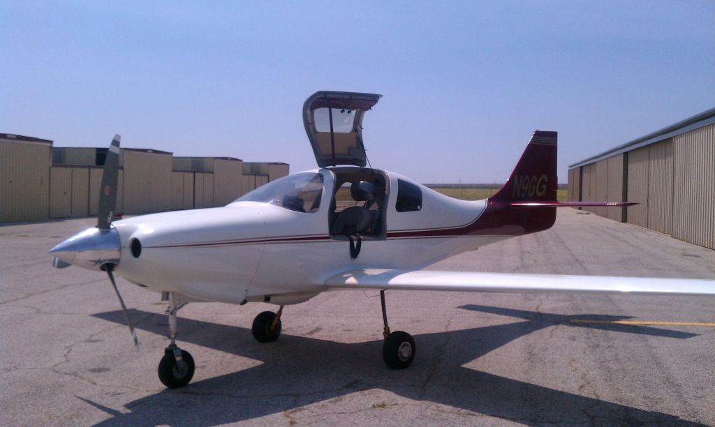 Lancair Lancair 4 (N9GG)