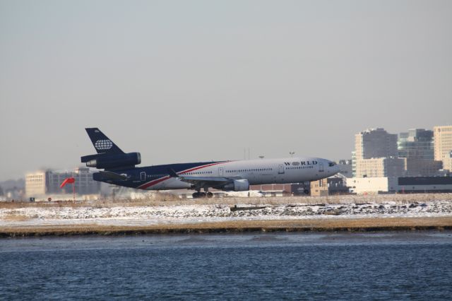 Boeing MD-11 (N272WA)