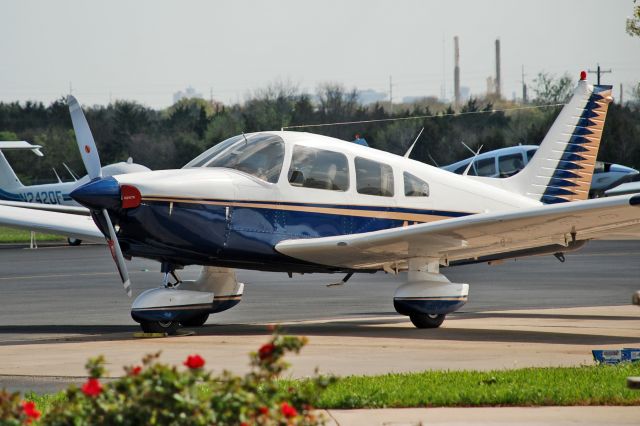 Piper Cherokee (N2167K)