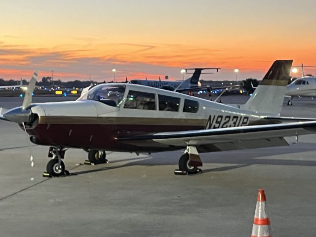 Piper PA-24 Comanche (N9231P) - -