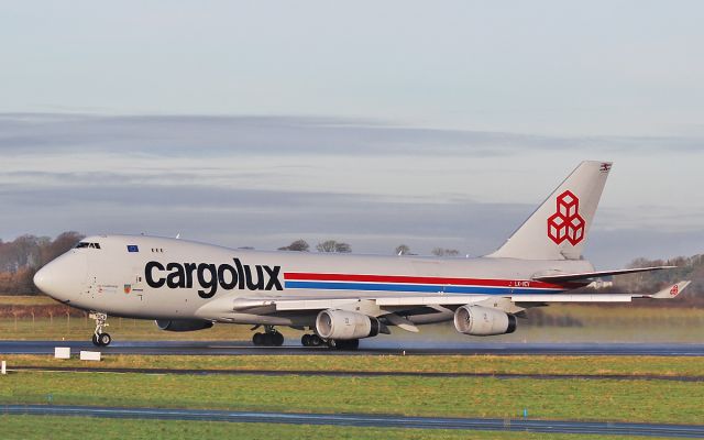 Boeing 747-400 (LX-VCV) - cargolux b747-4f lx-vcv dep shannon for atlanta with cola concentrate 18/12/17.