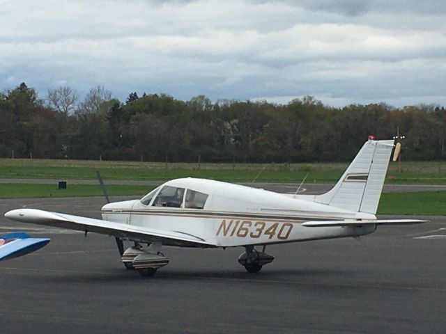 Piper Cherokee (N16340) - N16340 (P28A) departing Wings Field (KLOM)br /Photo Date: April 17, 2021