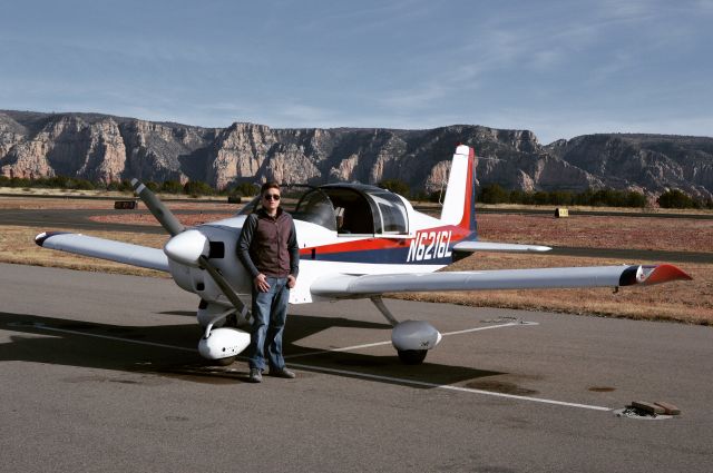 Grumman Tr2 (N6216L)