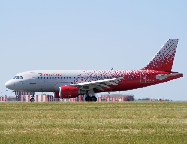 Airbus A319 (EI-EYL)