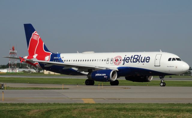 Airbus A320 (N605JB) - Morning lit Boston Red Sox A320 taxiing out of BUF!