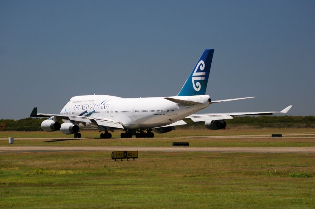 Boeing 747-400 (ZK-NBT) - ZK-NBT before she retired.