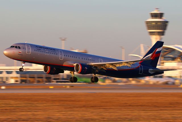 Airbus A321 (VP-BKJ)