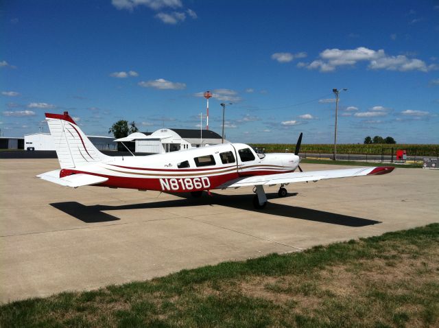 Piper Saratoga (N8186D)