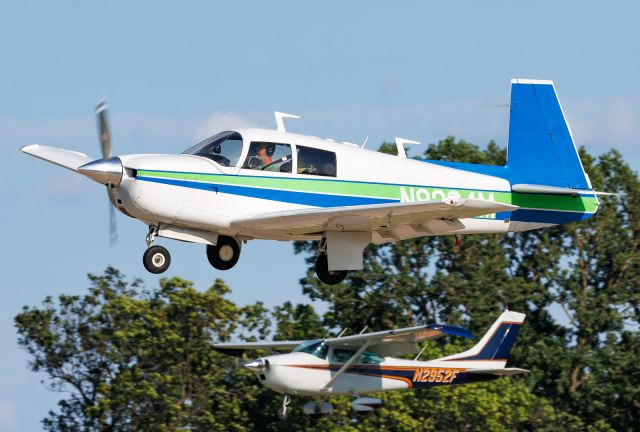 Mooney M-20 (N9364M)