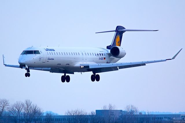 Canadair Regional Jet CRJ-900 (D-ACKC)