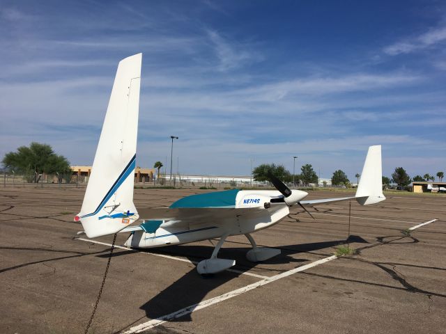 RUTAN Long-EZ (N8714S)