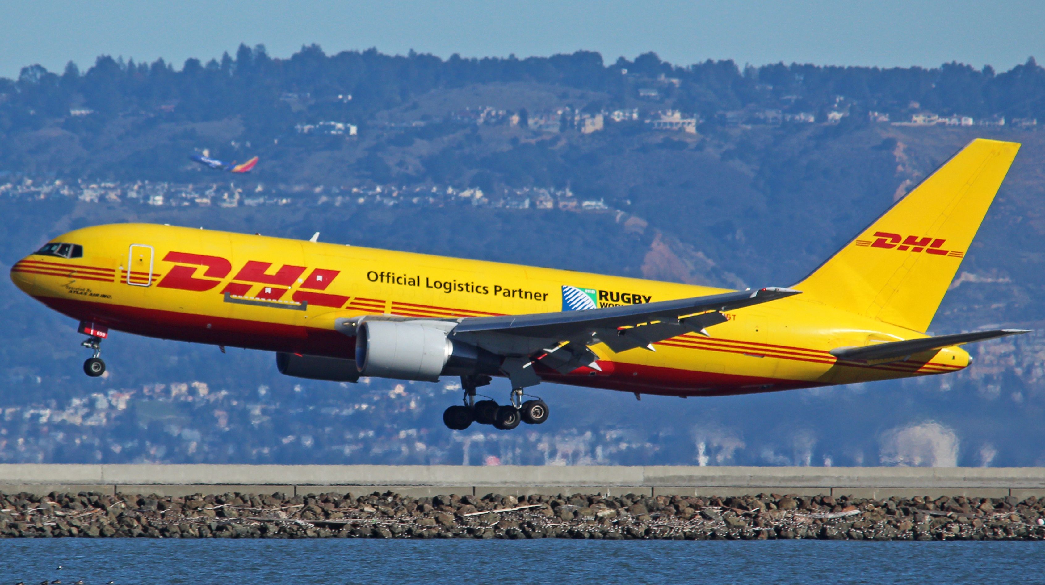 BOEING 767-200 (N659GT) - A 33-year-old 767 who formerly wore the All Nippon, Airborne Express, ABX Air, and now Atlas Air colors.