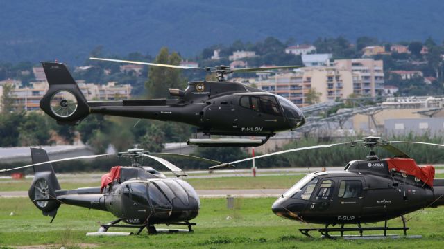 — — - AZUR HELICOPTERE - CANNES - FRANCE