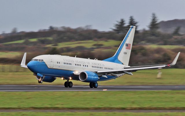 01-0041 — - sam504 usaf c-40b 01-0041 dep shannon for andrews 31/1/17.