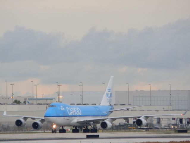 Boeing 747-400 (PH-CKB) - Arriving at MIA Cargo Area!