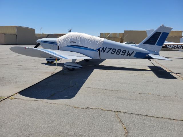 Piper Cherokee (N7989W)