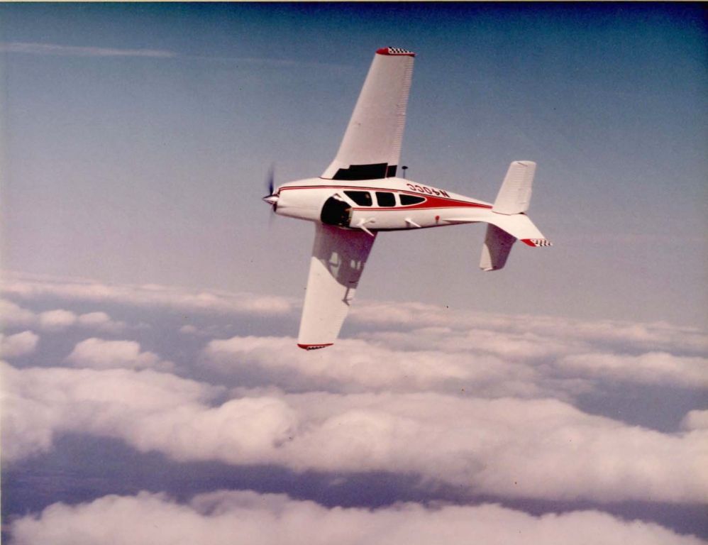 Beechcraft Bonanza (33) (N455DC) - Aerobatic Bonanza flown by Marion Cole prior to changing registration from 40CC to 455DC