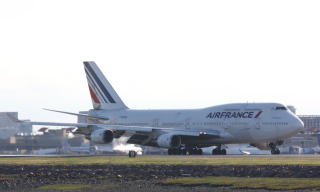 Boeing 747-400 (F-GEXB)