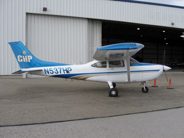 Cessna Skylane (N537HP) - On display at Fullerton Airport Day