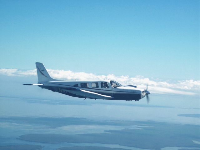 Piper Saratoga/Lance (N8147B) - Air to Air formation shot from a Mooney on the way down to W95 (Okracoke)