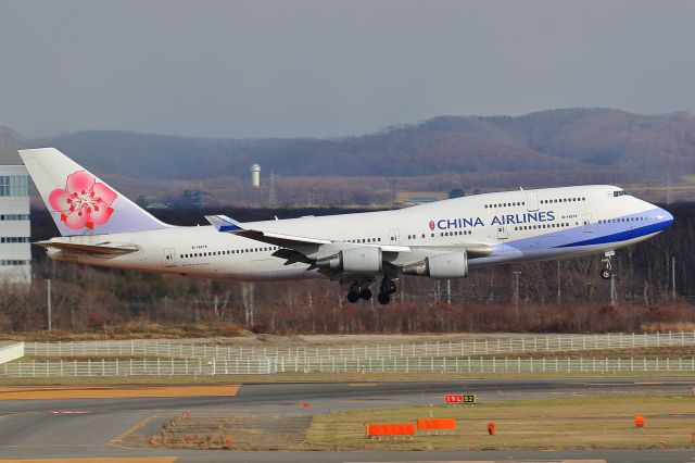 Boeing 747-400 (B-18215)