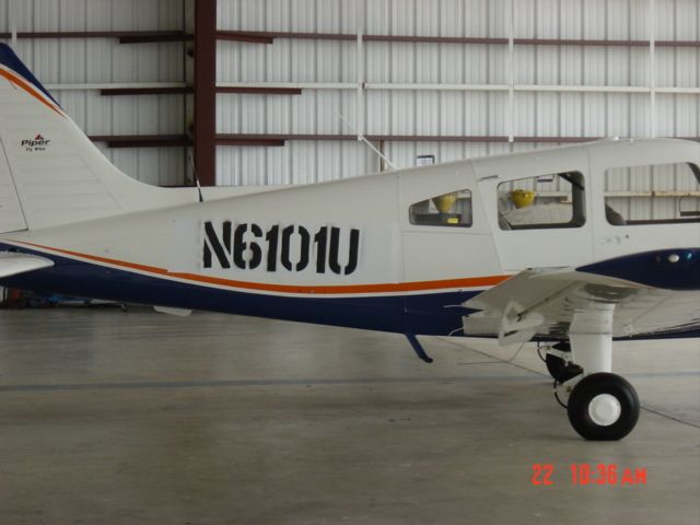 Piper Cherokee (N6101U)